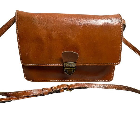 Patricia Nash Handbags - Patricia Nash Vintage Leather Crossbody Shoulder Bag
